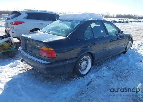 2000 BMW 528Ia z USA, uszkodzony, nr VIN WBADM6345YGU20067